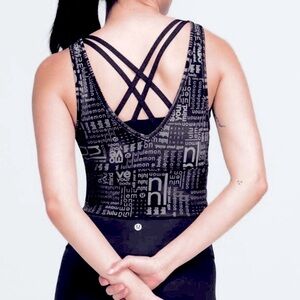 Lululemon Power Pivot Everlux Tank Top *Motif Ombre Black Multi